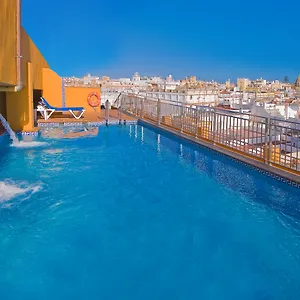 4* Hotell Senator